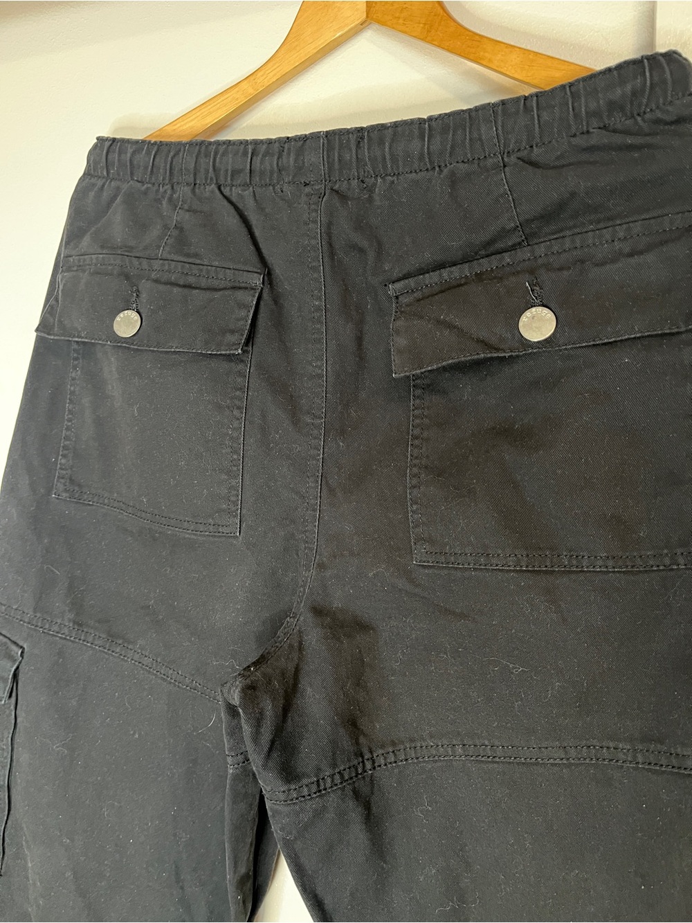 refuge Black Cargo Jogger Pants size medium - Picture 4 of 6